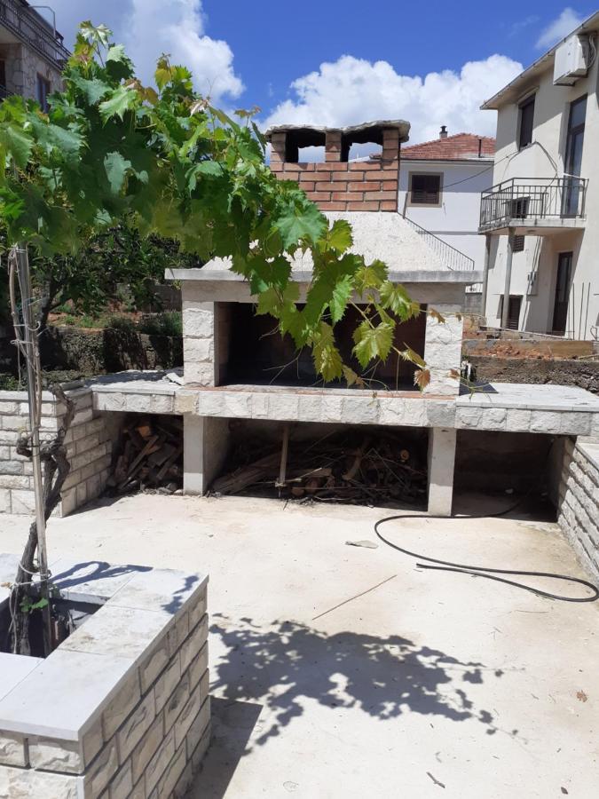 ילסה Apartmani Miletic מראה חיצוני תמונה